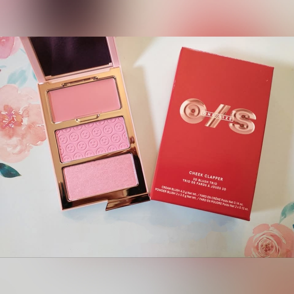 One Size Cheek Clapper 3D Blush Trio In 'Attention Seeker'